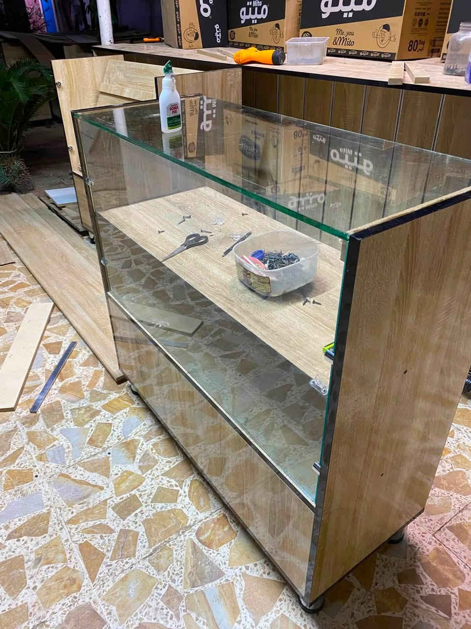 ديكورات ديالى 🪵✨
خشب تركي MDF سمك 2سم 🇹🇷😍
ضهر خشب 🪵 سمك 4ملم تركي✨
رجل ستيل 🔟 سم 
العرض 1متر✨🪚
الارتفاع 2 متر ونص 🇹🇷
الواصل واتساب *********** 📞🚛
