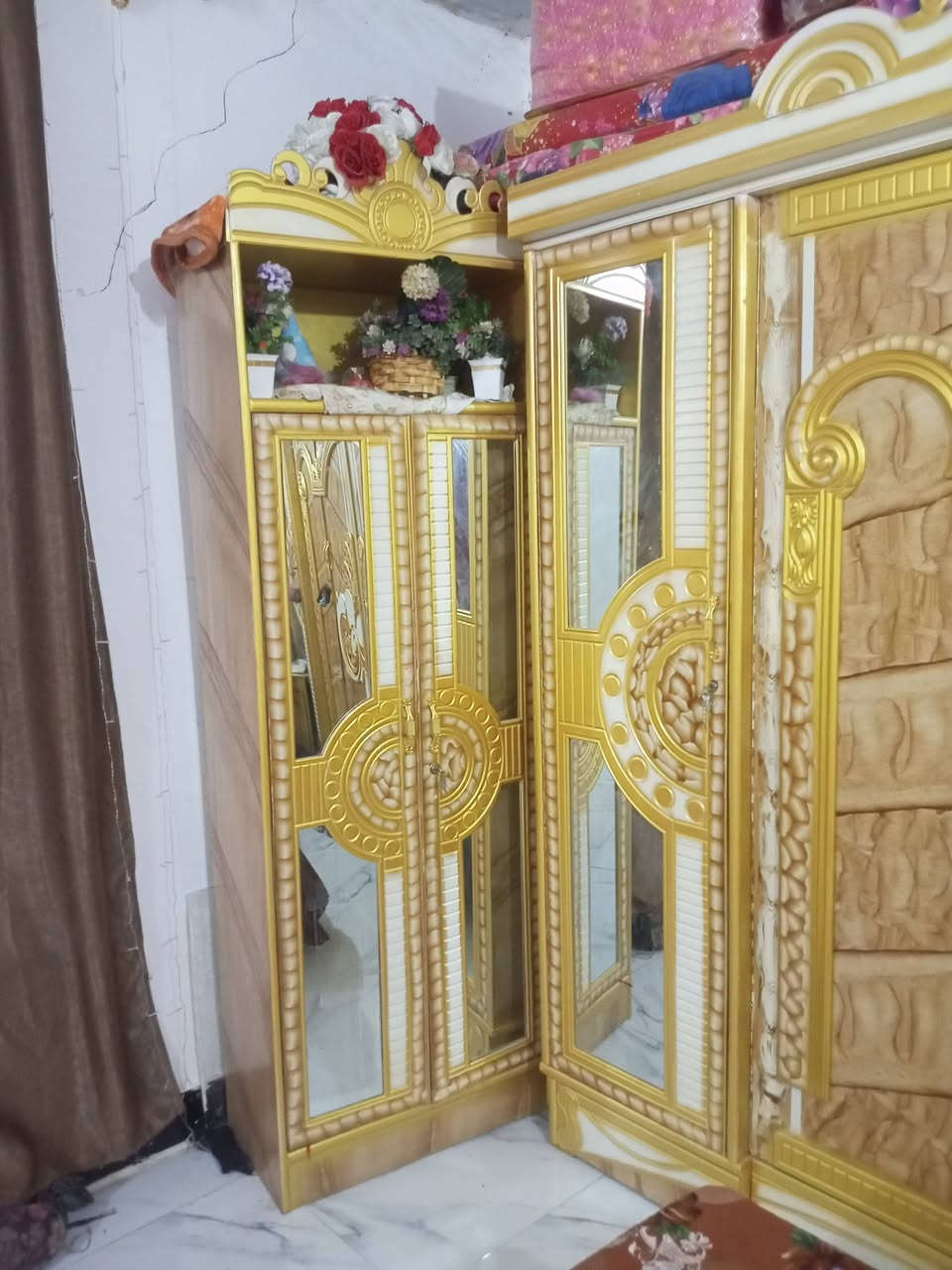 السلام عليكم.  غرفه  خشاب   للبيع غرفه نضيفه رقم لاتصال *********** بنسبه للسعر تعال خاص وبيك خير ودلل المكان جبله.
