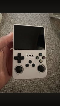 محمول ألعاب • رام ٦٤ • بدون كارتون