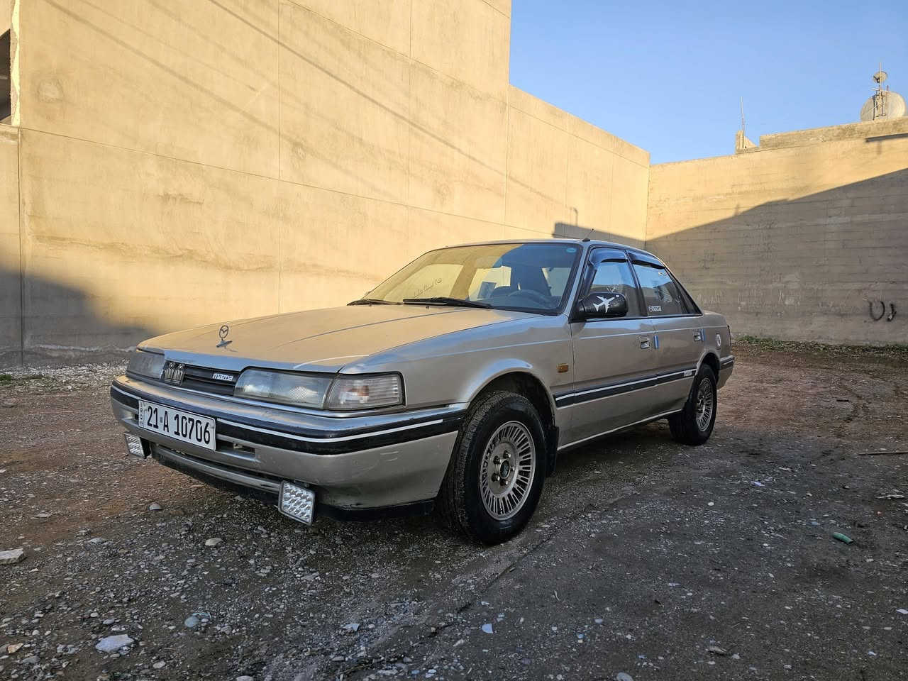 مازدا 626, 1990
سەنەوی و ڕەقەم تازەیە، تەخویل و غرامە بەشەرت، یەک پارچەی بۆیاخە چاملغی دواوەی سایەق، سعر 43$
***********-*********** کرکوک-پەنجا علی
