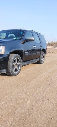 للبيع تاهو رقم بغداد بسمي تحويل ثاني يوم موديل 2008 بيه جاملغ وبنيد وب...