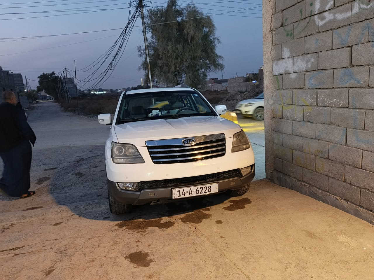 السلام عليكم ورحمة الله وبركاته كيا موهافي للبيع مديل ٢٠٠٩ خليجي رقم بصرة انكليزي سياره باسمي  سنويه ٢٠٣٠ مواصفات الموهافي معروفه السعر ١٣٠ ورقه وبيه مجال للستفسار الاتصال على الرقم التالية  *********** مكان السياره بصرة
