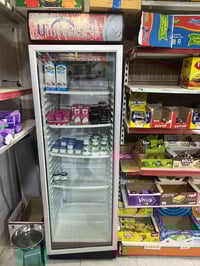 ٣ عارضات • عامودية • مستعملة نظيفة