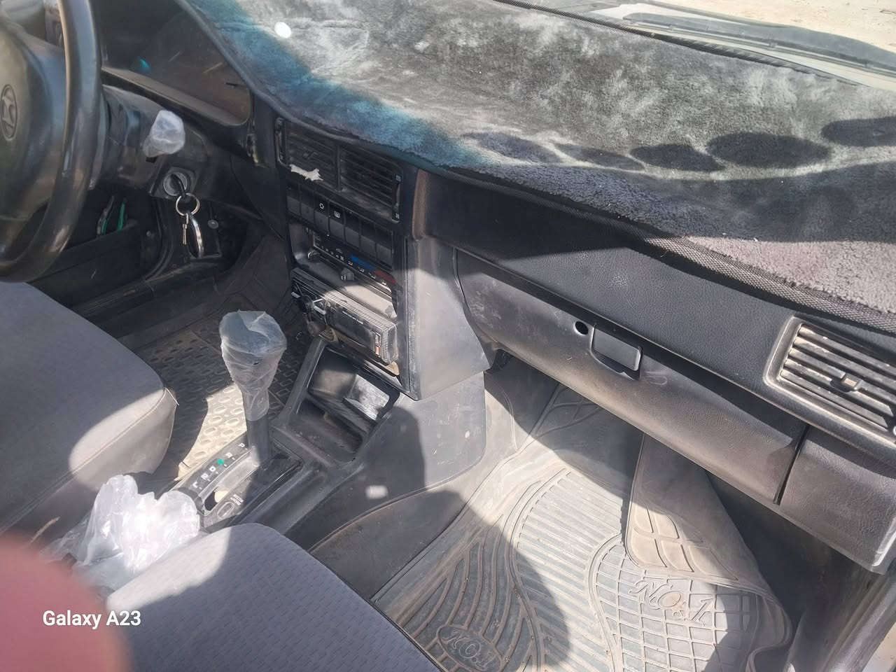 سلام عليكم اخوان اكسله رقم ديالى سنويه لل٢٠٣٠
سيارة حلوة شواصيها معمرة اوتوماتيك بيها صرف قليل
السعر ٢٢ ورقة 
مكان ديالى قضاء الخالص ناحيه هبهب قريه جيزاني الامام 
***********
