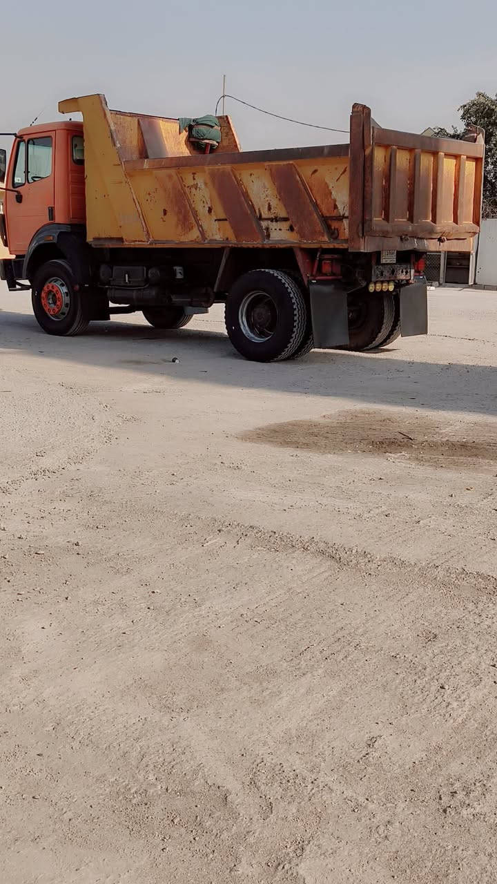 لبي كرواتي للبيع 9٤ سياره جديده مكينه 6سوبر كير 6لكسل جيف شاصي 25 باج بطن البلادي ***********
