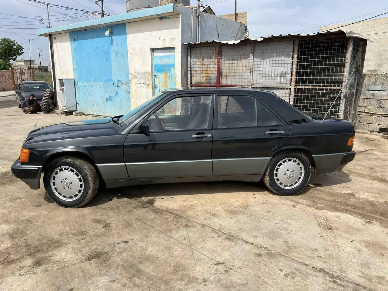 سلام عليكم مارسدس1991 حجم 190
صبغ جمالية 

تبريد 

قفل مركزي 

بور استيرن 

محرك عنكبوت 4

كير شرط 

طخم جديد 

سعر 55 بي مجال 

***********
