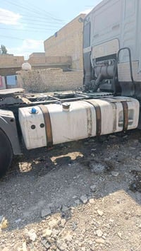 لبيع قياس550 +  الدبلوماسية ٨٠ تانكي جديد السعر4  07708855759