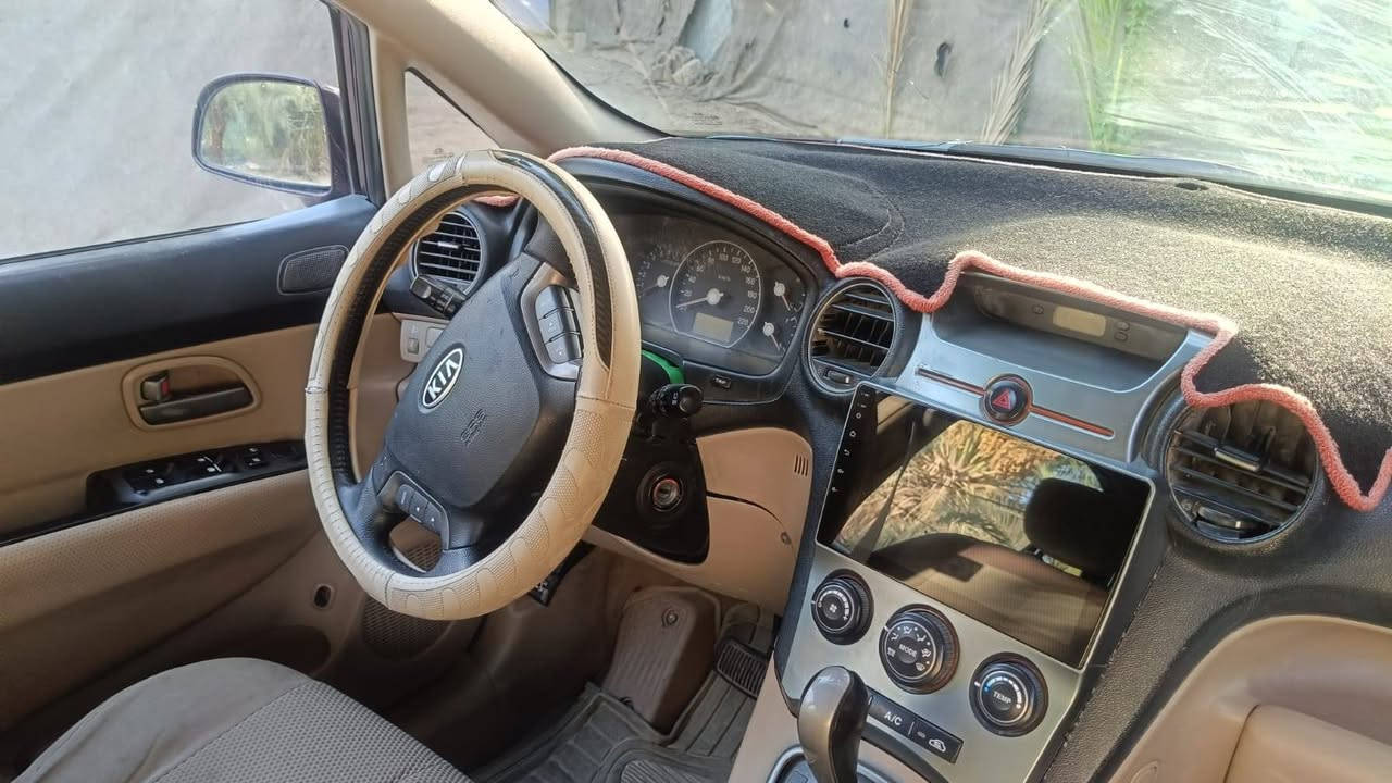 السلام عليكم ورحمة الله وبركاته كيا كارنزا موديل ٢٠٠٨ محرك ٢٤٠٠ جاهزه سعرها ٩٠ وبيها مجال رقم بصره انكليزي راعيها بالديوانية مكان السياره في الكوفة حي ميسان هذا رقمي *********** بيع أو مراوس بسياره تورن اقل سعر
