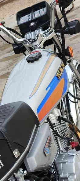 تانكي وصفاح نضيف و صالنصه صوت يخبل نغمه السعر ٣٥ /٢ شراي يتصل ***********
