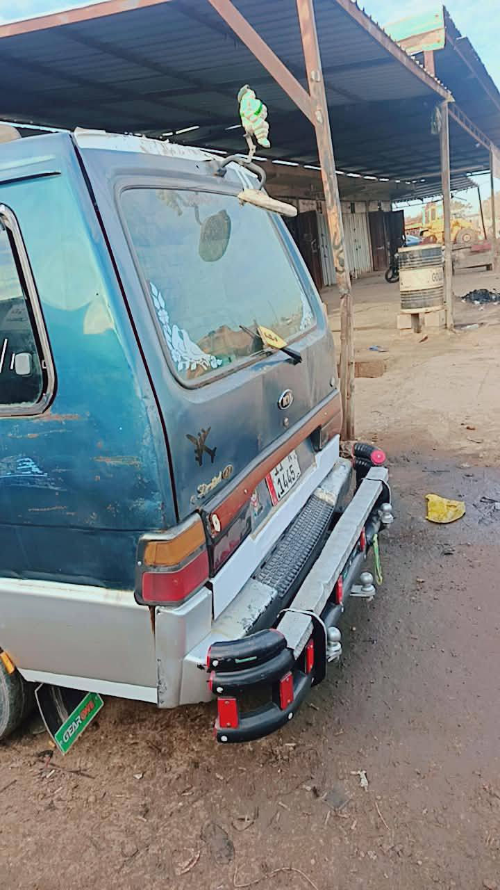 السلام عليكم سياره كيا للبيع موديل 95 ام الزعانف السنويه 29 تحويل مباشر سياره بلاديه نقطه الصبغ ما بيها هيئه مرور مصفره داخلها نظيف مرتب متعوب عليها السياره وما جناي ياخذها ما يخسر

رقم هاتف ***********
