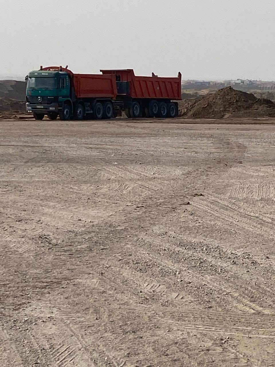 اكتروز قاطره ومقطوره مديل 2003 مكفوله كفاله عامه مربوطه سنويه ورقم جديد للاستفسار ***********
