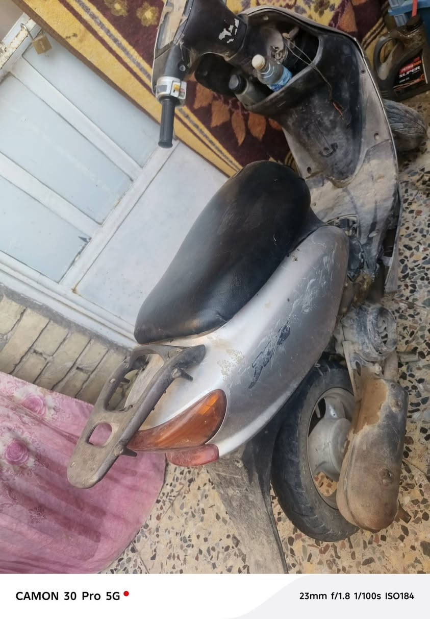 السلام عليكم
دراجة عصفوريه ٦٠ المكينة حلوه بس يرادلها ترتيب ب١٠٠ وبيهه مجال للشراي 
العنوان بغداد حي البتول


**إذا كنت صاحب هذا الإعلان وتريد حذفه لأي سبب، رجاءا أرسل رسالة إلى الدعم الفني**