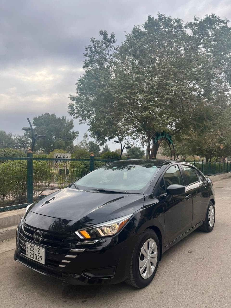 Nissan Versa
الموديل :2023 
المحرك:1.6L
الارقام: اربيل باسمي ترقيم جديد 
العداد:13 الف 
الموصفات🔻
رادار امامي - مانع اصطدام -تحكم ستيرن جهتين - تحديد مسار-مثبت سرعه-شاشه كبيره-كاميرا خلفيه -منافذ شحن امامي خلفي -نقطه عمياء -مانع انزلاق -جام اوتو 
الحادث🔻
(جاملغ خلفي فقط بدون دواخل بدون ايرباك) 
باقي السياره مكفول من كلشي ومابيها اي نقص 

للاستفسار:‭***********
