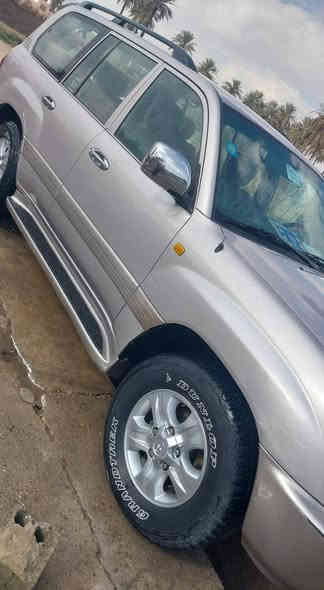 السلام عليكم لاندكروز 2004 مكفوله من صبغ بيها طخه زغيره بارد محرك كير  نضيف نوزلات بلاكات جدد  دبل تانكي تبريد شغال وثلج تدفأه رقم بغداد دولي سنويه بأسمي  وشراي يتصل
***********
***********
رقم واتساب على رقمي اسيا 
السعر عند الاتصال @
