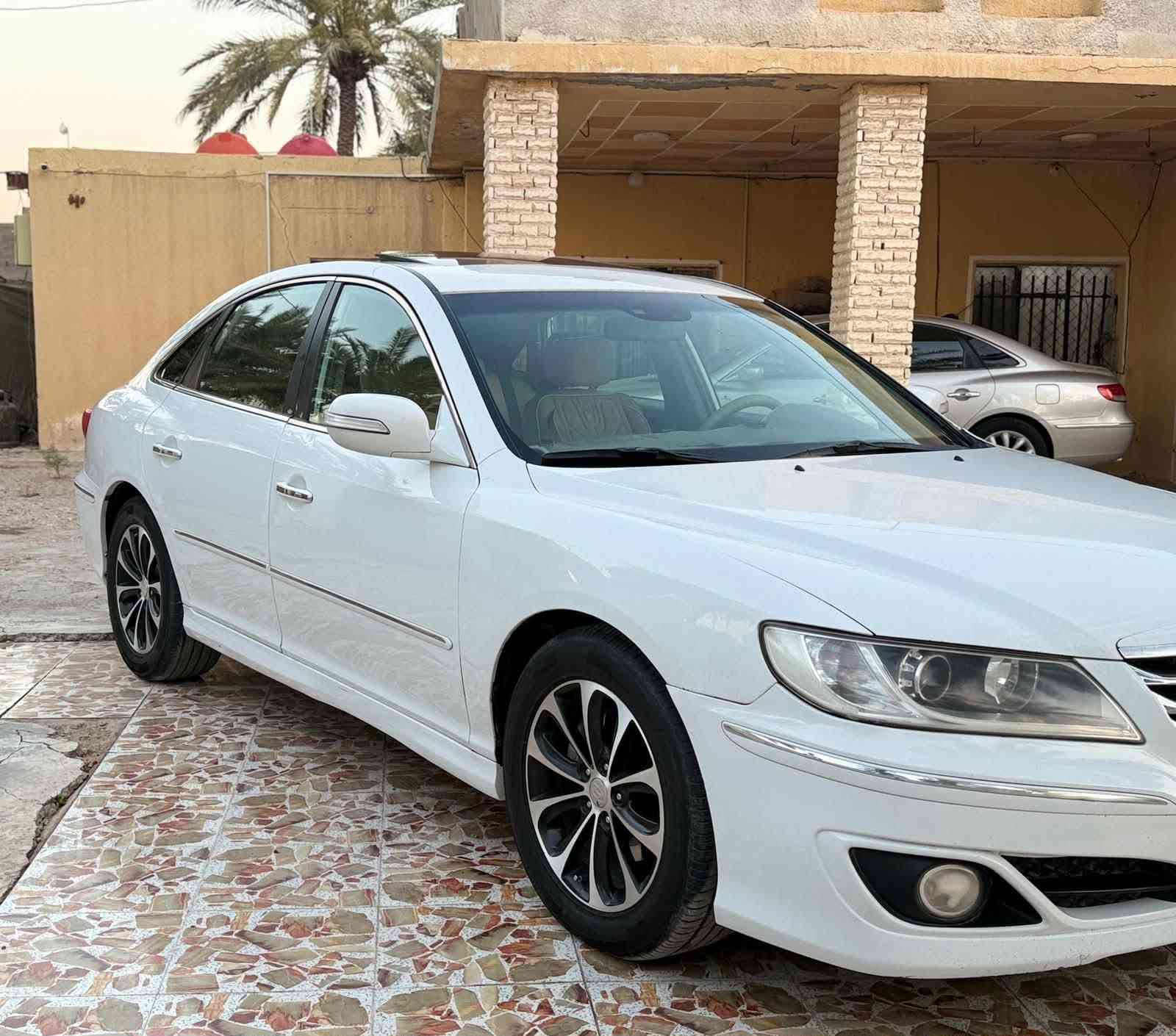 السلام عليكم
ازيرا خليجي موديل ٢٠١١
محرك ٢٧٠٠
مواصفات فول 
صبغ قطعه جاملغ امامي 
وكاله تحويل موجود
السعر (١٠٨$) وبيه مجال 
مكان السياره بابل
***********/***********
