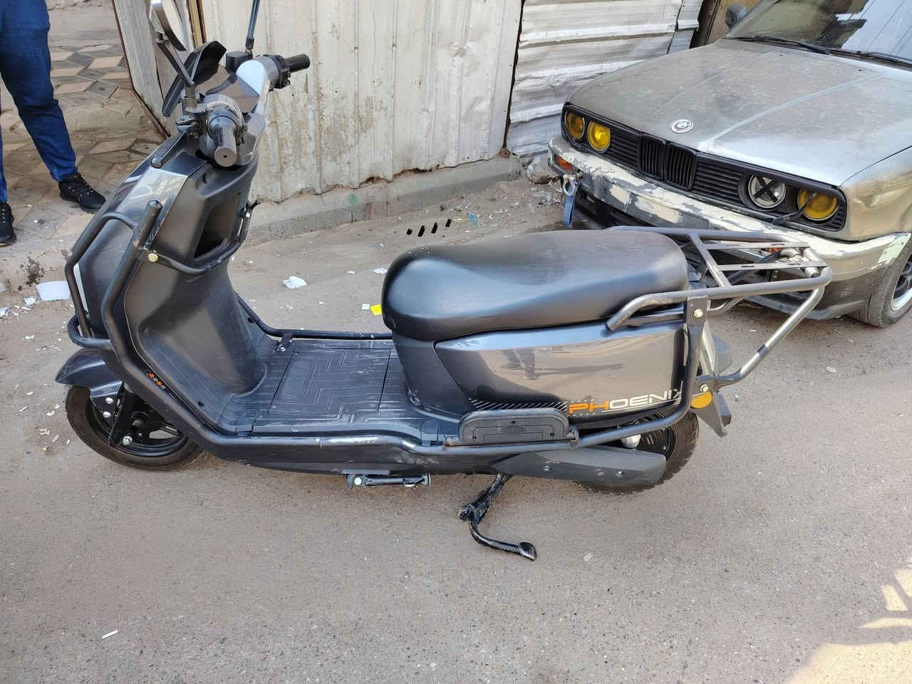 سلام عليكم  دراجه كهربائيه للبيع وكاله صار 3 أشهر من اخذته ومستعجل على بيعها سعر 700 وبيه مجال دراجه الله شاهد نظيفه.... الرقم *********** العنوان بغداد حي الإعلام قرب لسيديه
