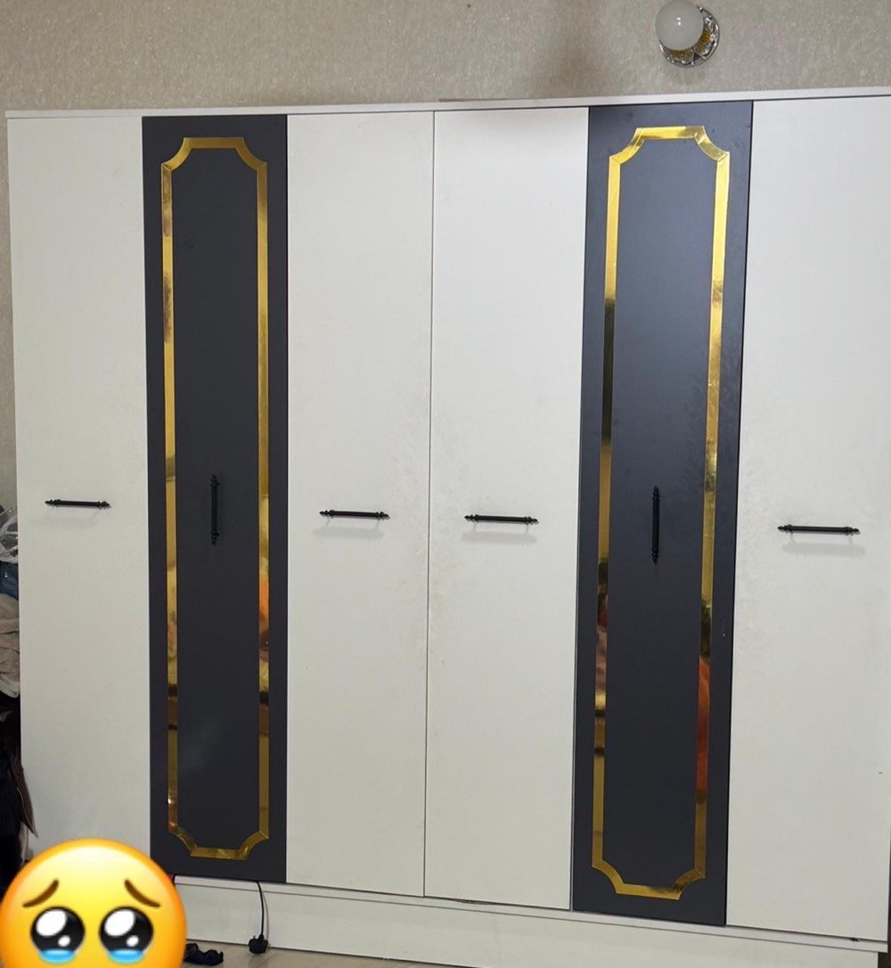 بسس الوعود الكذابه رجعت نشرتهه رجا الي مو شراي لينطي وعود للعالم 
غرفه نوم للبيع ٥ قطع نظيفه جدا شخط مابيهه مع الدوشك سعر ٤٠٠ الف عنواني حي العامل _بغداد متوفر واتس اب ***********