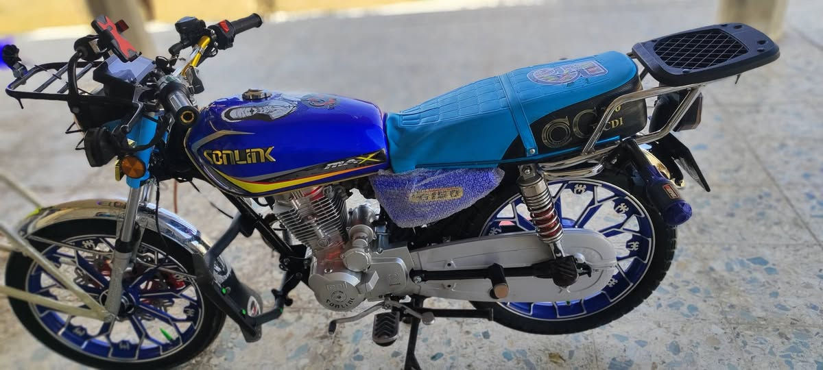 ياالله دراجه ايراني  للبيع جديد موديل2025محرك200cc السعر 825وبي مجال  محرك ما ممدود عليه صبانه المكان الرمادي جزيره البذياب هاذ رقمي للتواصل *********** مو شراي لا تعبني ولا اتعبك
