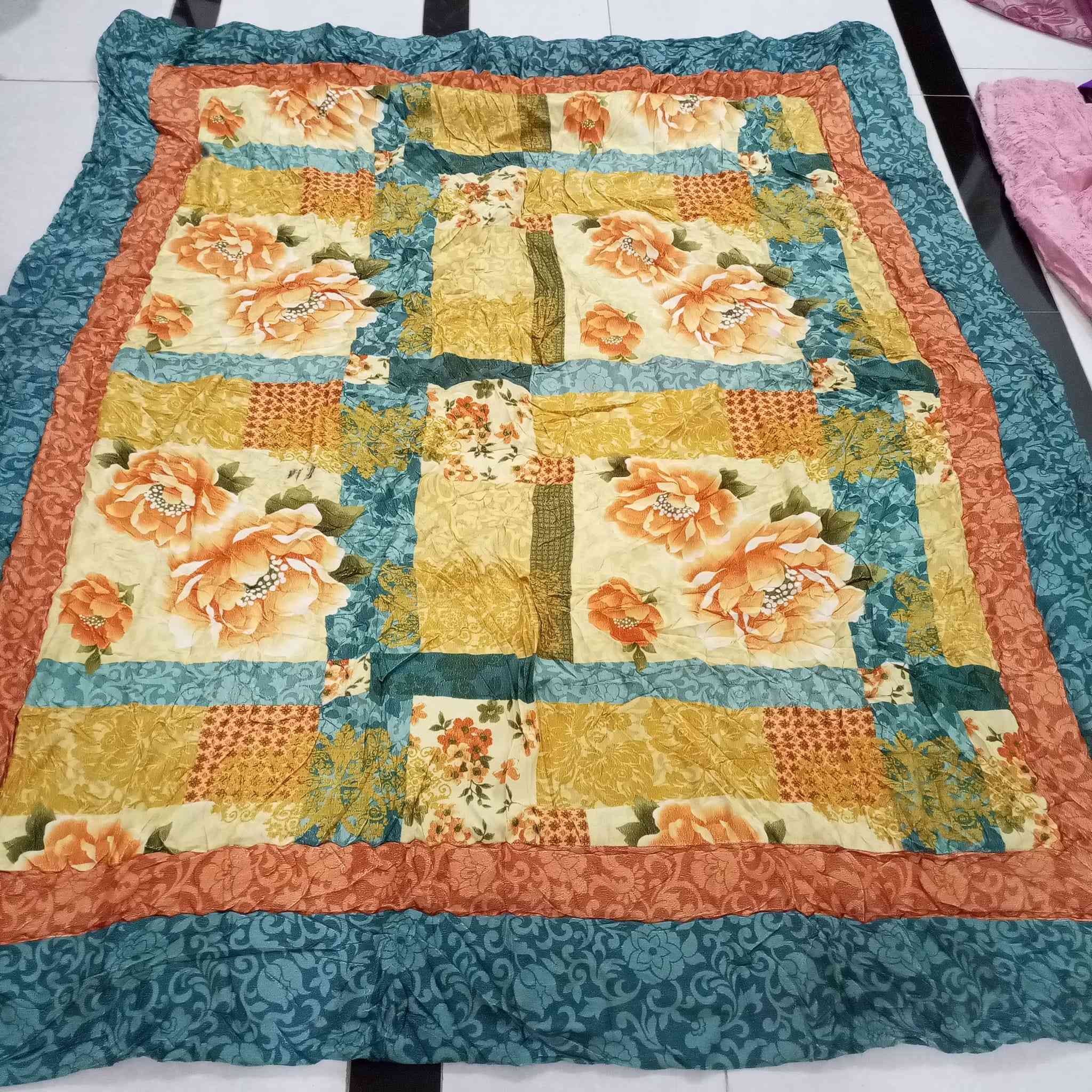 لحاف قديفه باله جديد محل علاء وحيد بل حمزه لغربي بسوك لباله يم لمصرف جديد محل علاء وحيد ***********
