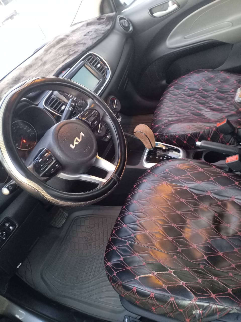 سلام عليكم كيا بيجاس مديل 2023 سياره نضيفه وجاهزه من كلشي كير حداديه تخم تاير مكينه خير من الله وسياره ما ماشيه هواي 40 بعدهي وضع شركع سعر سياره 125ويبه مجال رقم اربيل سنويه لغايت 2030 مكان سياره كربلاء طويريج رقم الهاتف ***********
