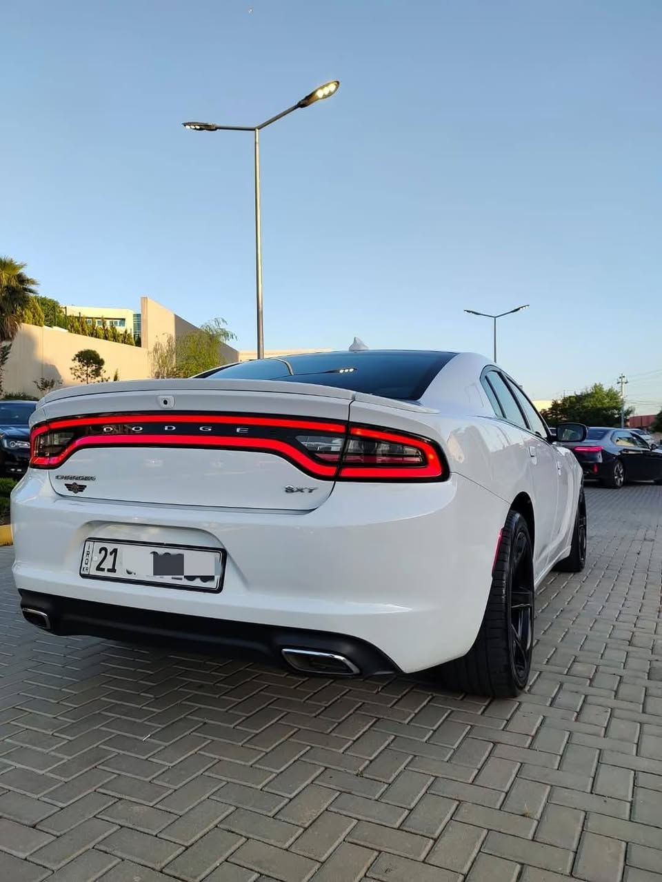 سلام عليكم جارجر موديل ٢٠١٦ وارد كندي كلين تايتل مكفولة باسمي ماشية ١٤٣   مواصفات sxt معروفة ويل 20 شاشه جبيره  كامره  وبعد بيه موصفات  سياره جاهزه واي نقص  مابيها والسونار مرفق بالمنشور السعر ١٨٨ عنواني بغداد المنصور للاستفسار اكثر ***********
