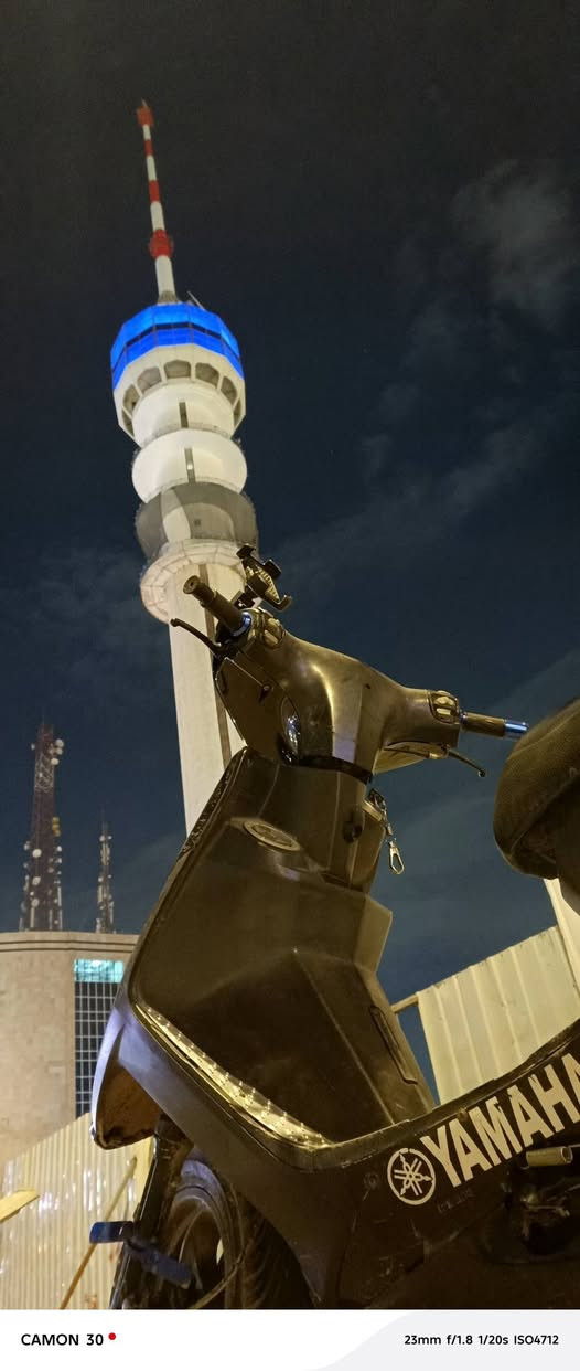 سلام عليكم
عيني دراجه ثعلب 140 مكينه 58 للبيع كابريته جديد زوج تايرت جدد بيه صوت فقط بل كلج امامي اللبيع سعر 600 قفل المكان ابو اغريب


**إذا كنت صاحب هذا الإعلان وتريد حذفه لأي سبب، رجاءا أرسل رسالة إلى الدعم الفني**