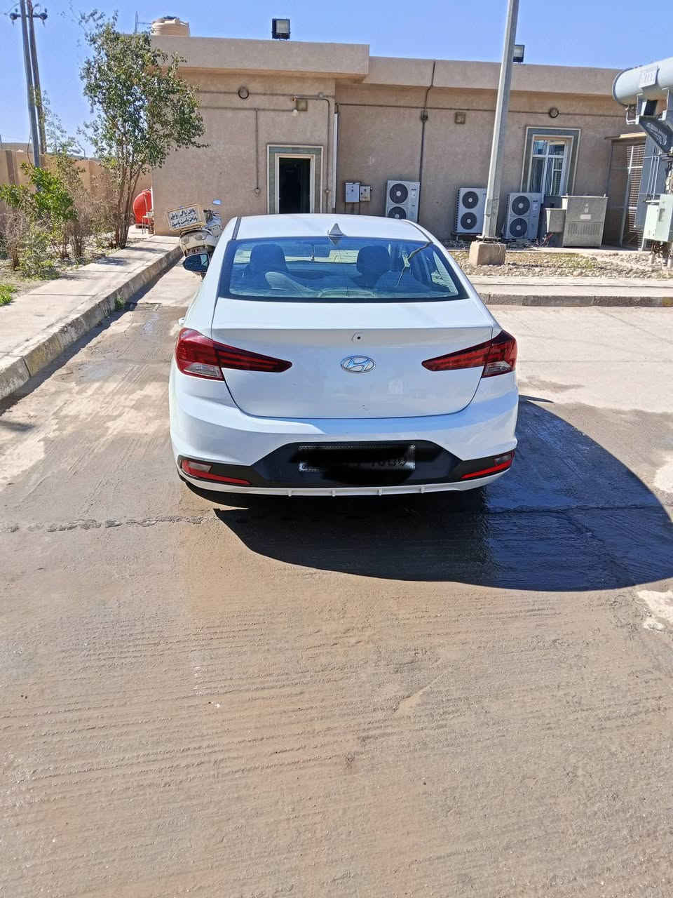 السلام عليكم
النترا 
وارد امريكي 
موديل  2019
رقم بغداد نكليزي
محرك 2000 دوش محرك وكير كفاله
ضرر  بنيد وجاملغ + جنطه وجاملغ
 رش صبغ بدون دواخل
شرط التحول
السعر 127 بيها مجال 
رقم / ،***********
