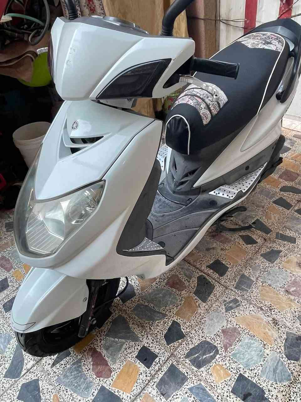 سكنس فحل ياباني 🇯🇵🇯🇵قبق نفخ استان كهربائي دراجه مكينه اتشك الكاع مكفوله كفاله عامه اطيك يوم كامل اذا مفتوحه ترجعه للباب البيت ماشيه 37 الف تايرات جدد/ السعر مليون و400 وبيه محال بسيط /عنواني بغداد مدينه الصدر الشراي يتصل***********
