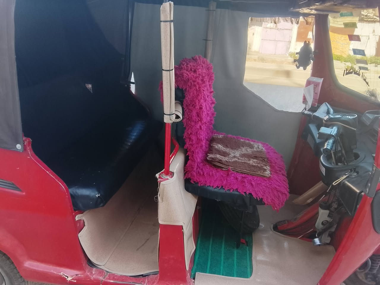 السلام عليكم تكتك تي في اس موديل/١٨/اوراق كامله اصليه السعر/٣٣٠٠/العنوان بغداد الشعب للاستفسار ***********
