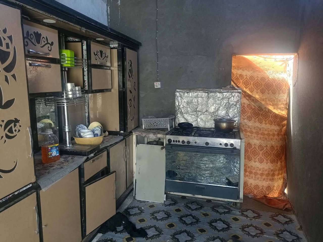 🏠 دار ملك صرف للبيع – السنية / حي السلام
📐 المساحة: 300 متر
🏡 البيت حديث وأساسه كونكريت ورباط شباك كونكريت ومسقف عكادة
يحتوي على: ▫️ غرفتين
▫️ صالة 12×4
▫️ براني 7×4
▫️ صالة طعام
▫️ مجموعتين صحية
💰 المطلوب: 5 مليون إسكان
💵 التسديدة: 45 ألف
💰 السعر الكلي: 130 قابل للتفاوض


**إذا كنت صاحب هذا الإعلان وتريد حذفه لأي سبب، رجاءا أرسل رسالة إلى الدعم الفني**