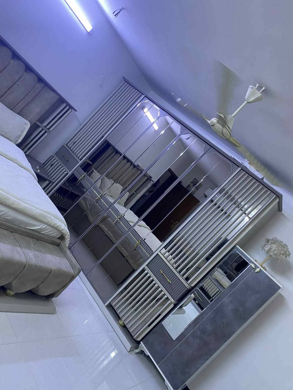 غرفه للبيع سعر البيع مليون وربع قفل مكانها بغداد ماخذيهه ب٤ملاين نضيفه


**إذا كنت صاحب هذا الإعلان وتريد حذفه لأي سبب، رجاءا أرسل رسالة إلى الدعم الفني**