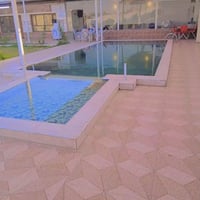 مزرعة خوخ • طيلة العيد • بلد