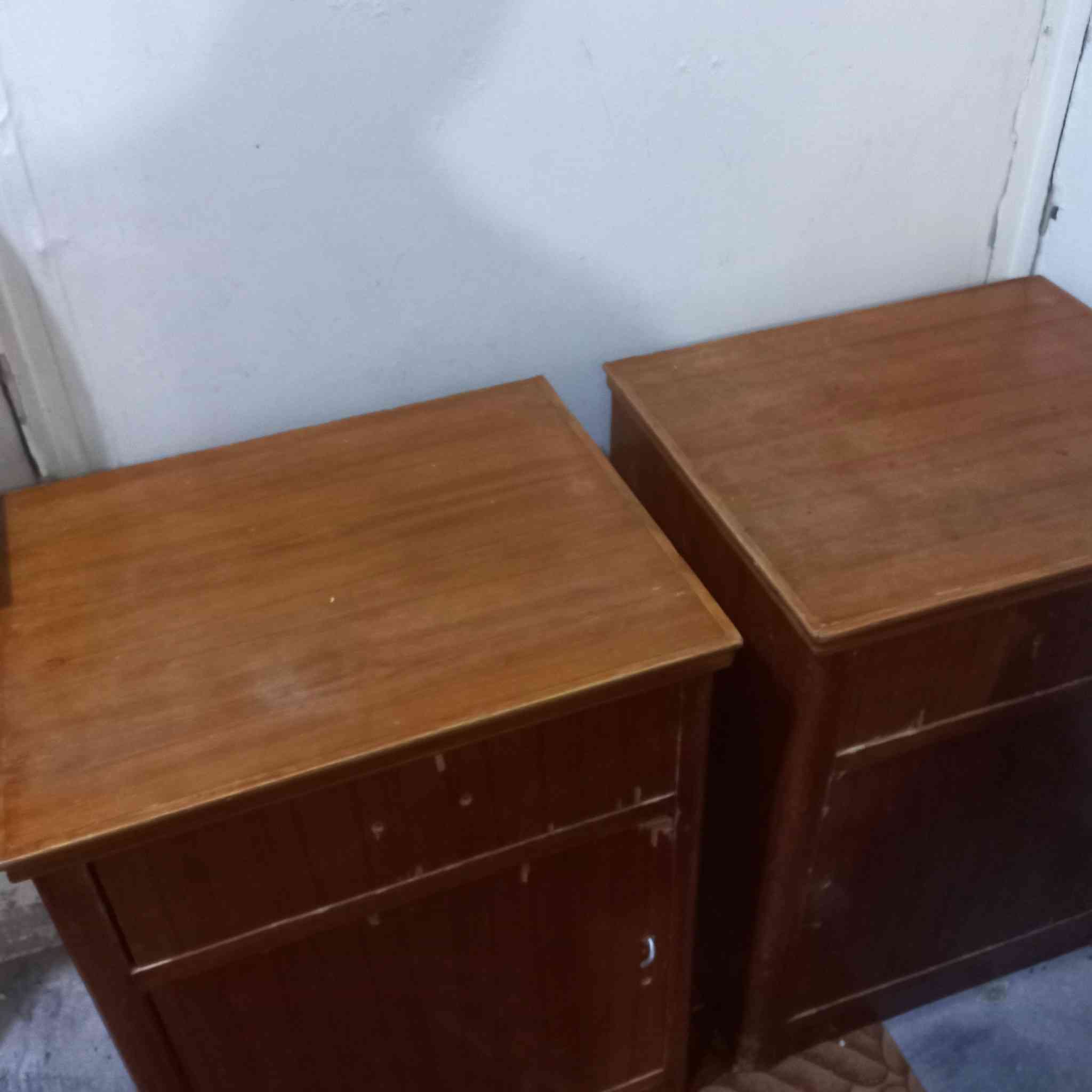 سلام عليكم غرفه بدون كنتور للبيع  كدام عينكبل صور 150 وبيه مجال حك جيه رقم *********** متواجد اتصال واتساب
