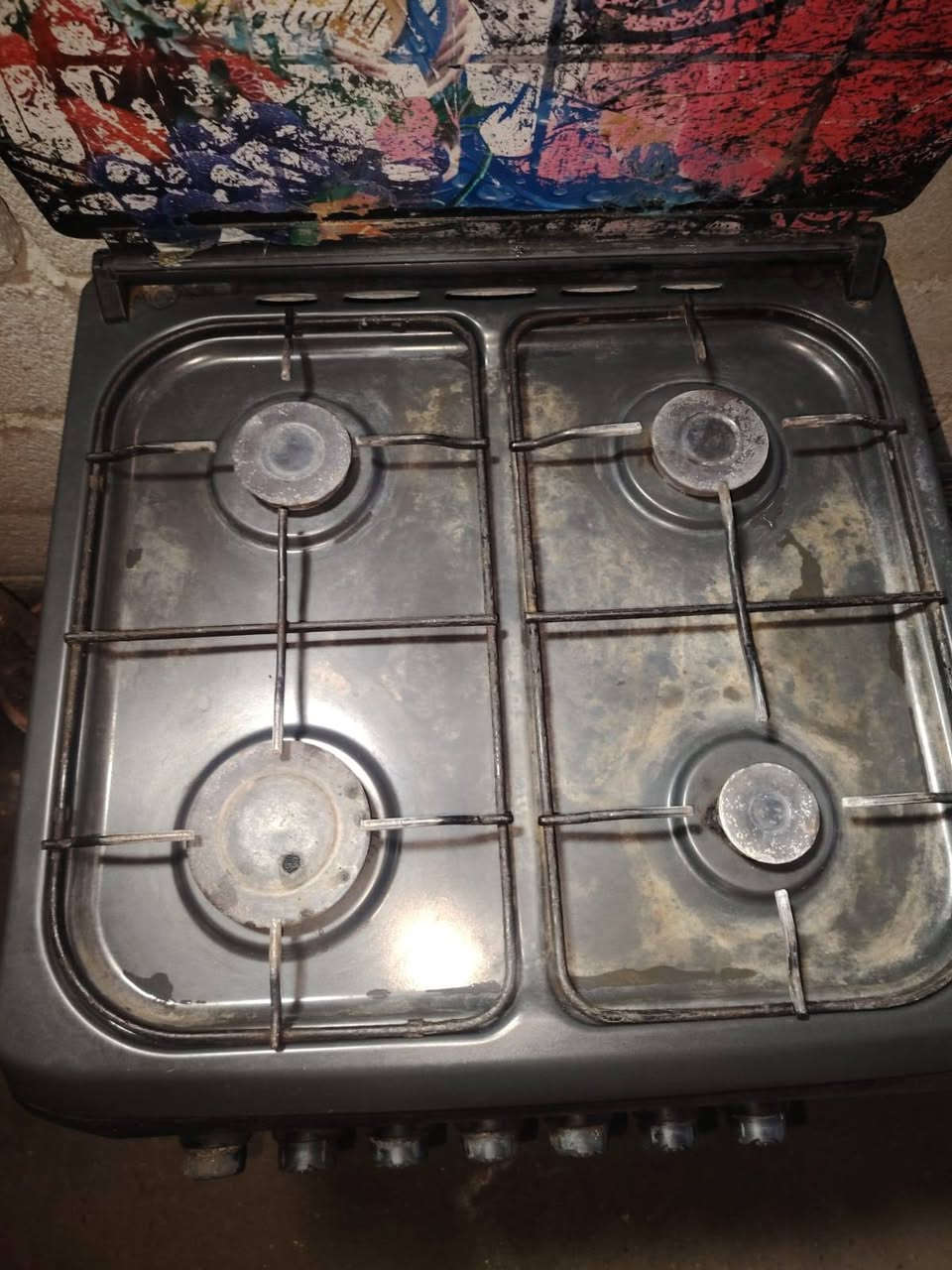 طباخ للبيع السعر ٧٥ الف مكاني بغداد حي النصر ***********
