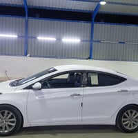 افانتي ٢٠١٥ خليجي محرك ١٦٠٠ بيه جاملغ بدون دواخل الرقم 07822335349