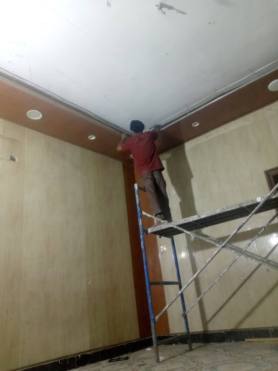 خلفه سقوف ثانويه متفرغ مكاني ناصريه اطلع محافظات إذا اكو مقاول أخذ منه شغل ونطي.نسبه ***********واتساب فقط أو خاص
