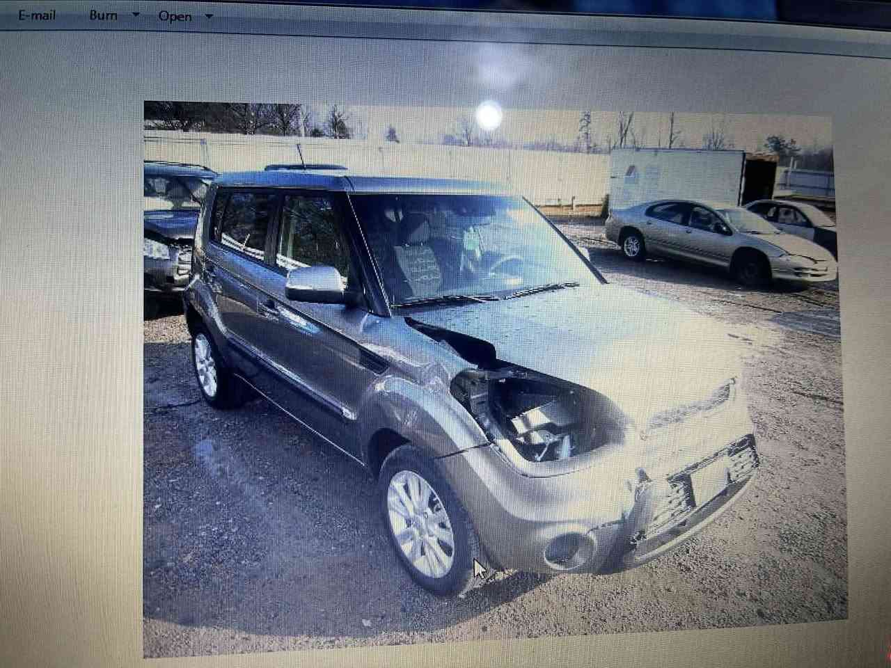 السلام عليكم كيا صول موديل 2012 محرك 2000 دوش ماشية 97 الف فقط 
مرواس بسبورتج او توسان حديث سعرهة مناسب 
واذا بيهة قطع صبغ او تبديل ترهم


**إذا كنت صاحب هذا الإعلان وتريد حذفه لأي سبب، رجاءا أرسل رسالة إلى الدعم الفني**