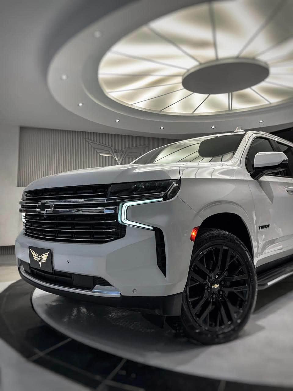 للبيع شفروليه تاهو LT 2022

* الموديل: 2022
* الفئة: LT (K1500)
* المحرك: V8 سعة 5.3 لتر
* القوة: 355 حصان
* ناقل الحركة: أوتوماتيك 10 سرعات
* عدد المقاعد: 7 أو 8 ركاب
* شاشة معلومات وترفيه 10.2 إنش
* نظام صوت Bose
* كاميرا خلفية
* حساسات أمامية وخلفية
* تشغيل بصمة ودخول ذكي
* مقاعد جلد كهربائية مع تدفئة للمقاعد الأمامية
* مثبت سرعة
* تحكم بالمقود
* الباب الخلفي كهربائي
* السيارة بحالة ممتازة، والفحص متاح للجادين.

السعر: 333 وبيها مجال

للتواصل: ***********
