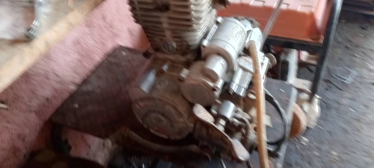 للبيع محرك ستوته موديل 2018 مجفت جديد تجفيت جيد السعر 125 الف مع كير بوكس والعتلات مكانها بابل المحاويل الصباغية هاتف ***********
