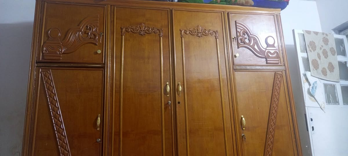 سلام عليكم غراض بيت للبيع وعدي فراشات وفرفووري ونواعم هواي وزوالي وحصر وصوبات مستعجل عل بيعتهن وكله عل فحص وتسأب***********وبأسعار رخصيه
