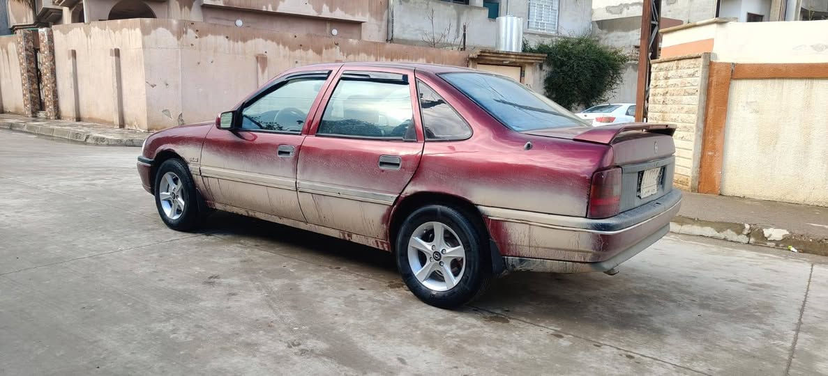 اوبل فكتره حجم 20 موديل 92. تنتا سلايت قفل مركزي صبق جماليه مال تقحيل بدون ضرر شرط محرك شرط قرفه.رقم نينوه  جديده شرط تحويل السعر 43 وبيهاا مجال ***********
