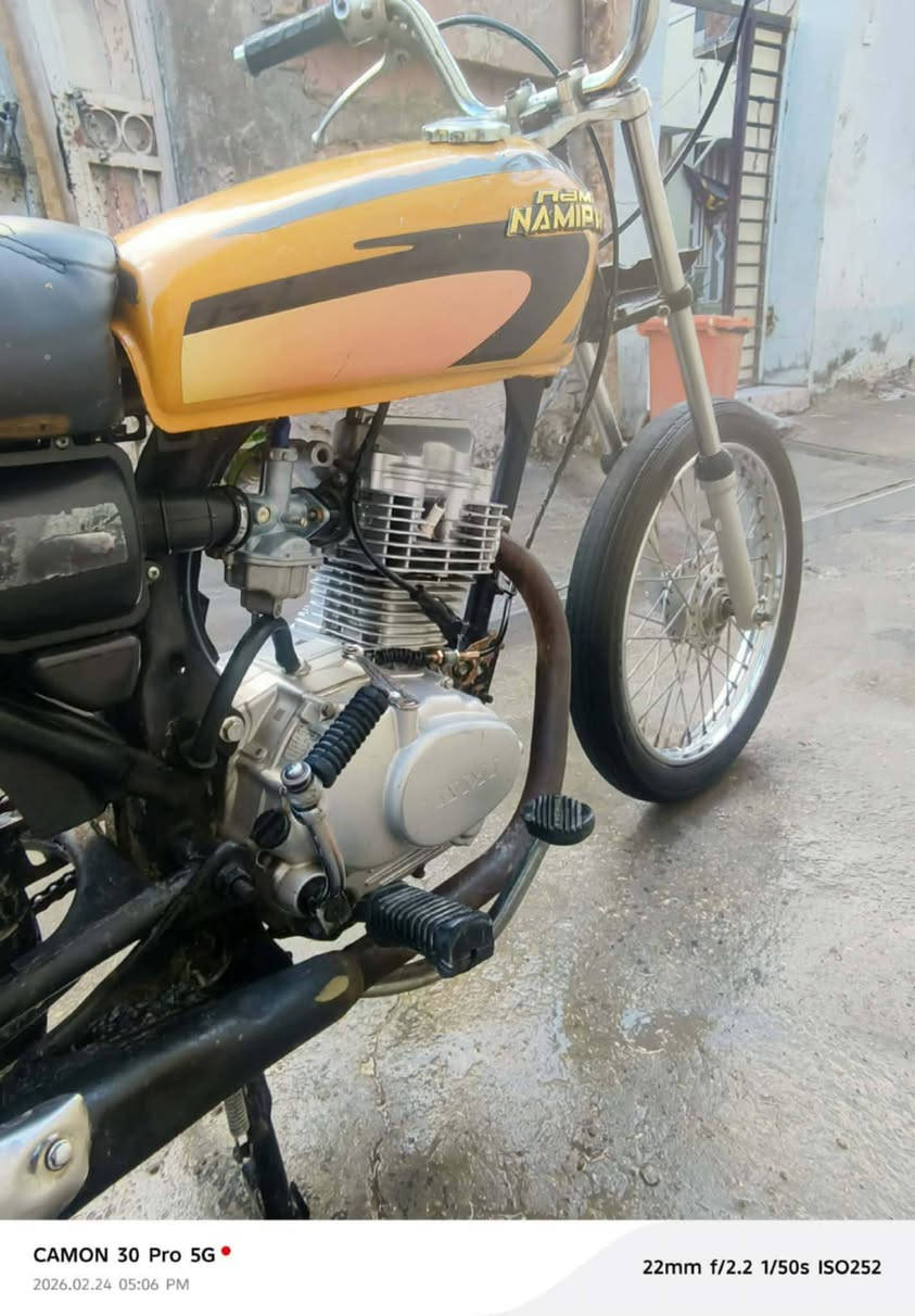 السلام عليكم متاح نامه شاصي وراق مديل 2015 والمكينه 23 ولباقي 24 السعر 450 وبيها مجال لشراي رجاء المو شراي لا يجي ويسولف هاي صور ونصبت دراجه وكلشي وضحت نضافه كدام عينك  مستعجل ع البيع بسبب ضروف لمكان لحمزه لغربي سوق العرب


**إذا كنت صاحب هذا الإعلان وتريد حذفه لأي سبب، رجاءا أرسل رسالة إلى الدعم الفني**