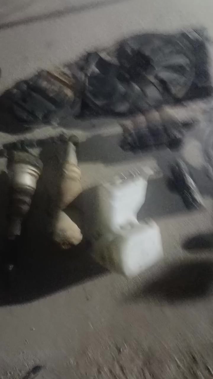 غراض غواصه مرسدس اس500  لبيع موجود خدمه توصل كل العراق شباب مثل مااشوفون بل فديو


**إذا كنت صاحب هذا الإعلان وتريد حذفه لأي سبب، رجاءا أرسل رسالة إلى الدعم الفني**