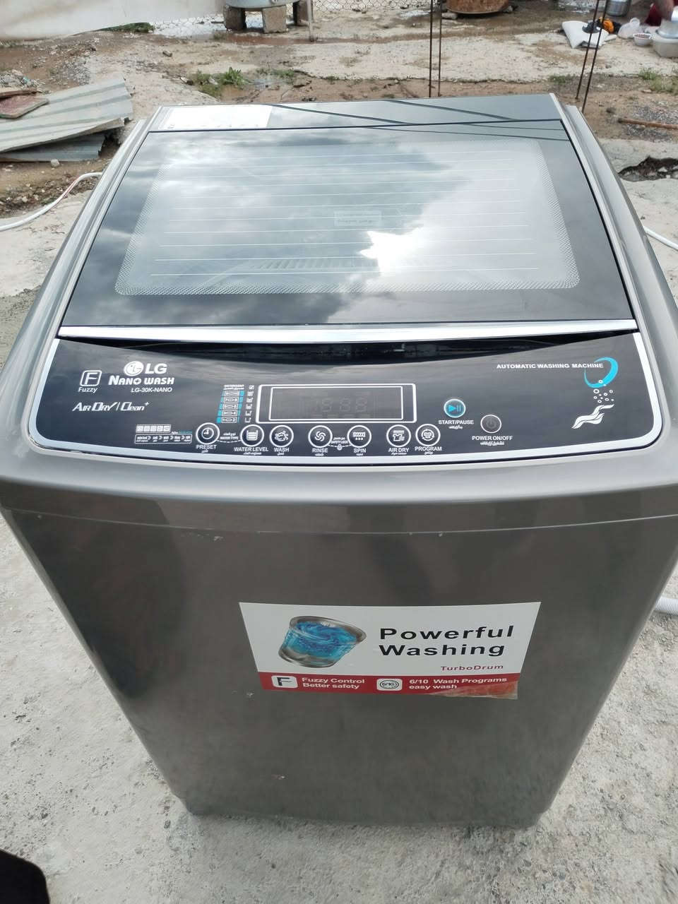 غساله للبيع الوزن 18 كيلو شرط بعد الضمان مالها بيها مستخدمه فقط شهرين والسعر 375 وبي مجال موصل ***********
