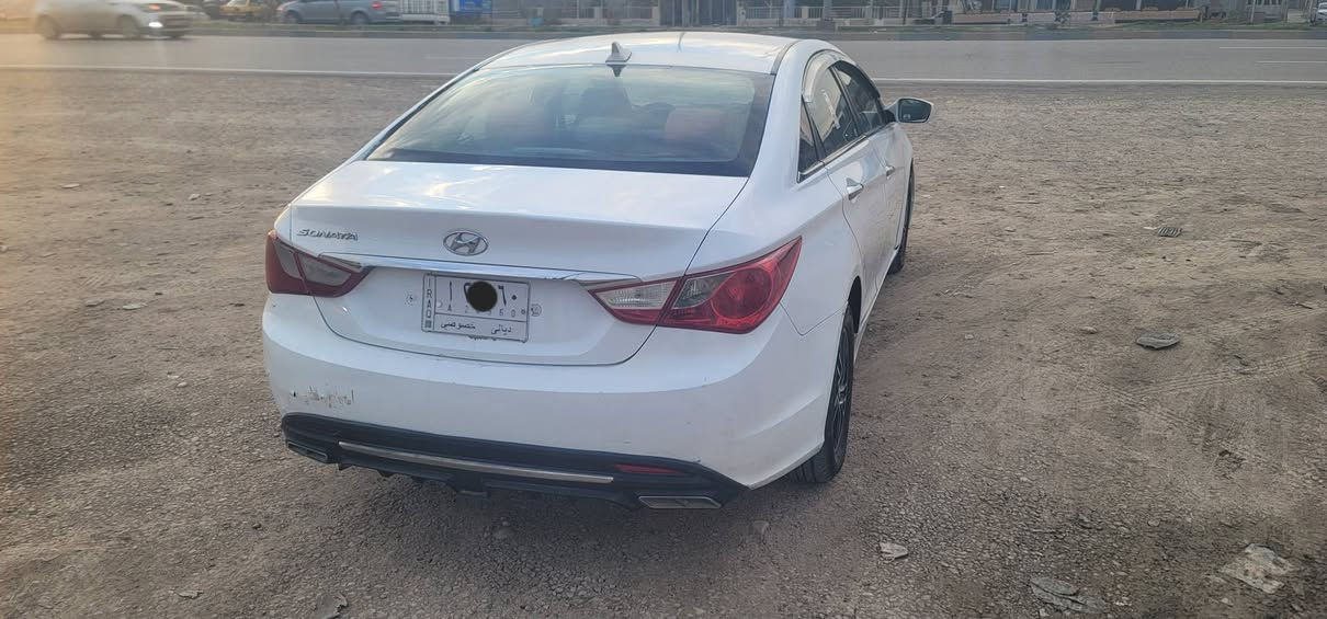 السلام عليكم سوناته ٢٠١١ رقم ديالى مشروع وطني وارد امريكي بيها ٣ قطع صبغ فقط  بدون دواخل  محرك وكير وتبريد خير من الله سعرها ٩٠ وبيها مجال ***********
