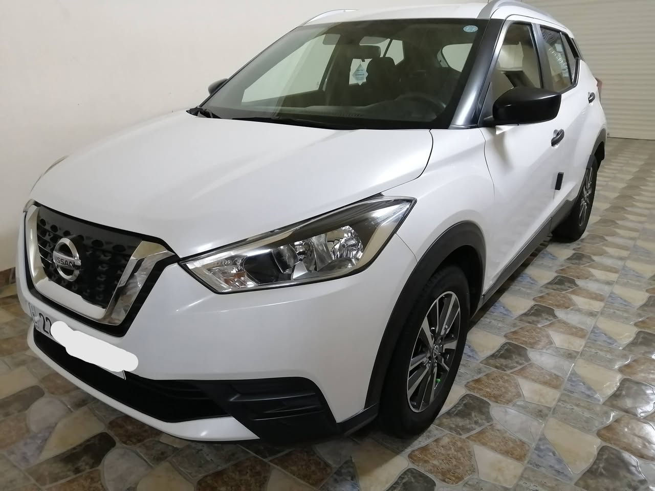 السلام عليكم. نيسان كيكس خليجي موديل ٢٠١٨ ماشية ١٤٠٠٠٠ شركة عبدالكريم شيخاني. مكفولة كفالة عامة من الضرب والصبغ والتعديل والكير والمحرك. السعر١٣٣$ مكاني كركوك. ***********
