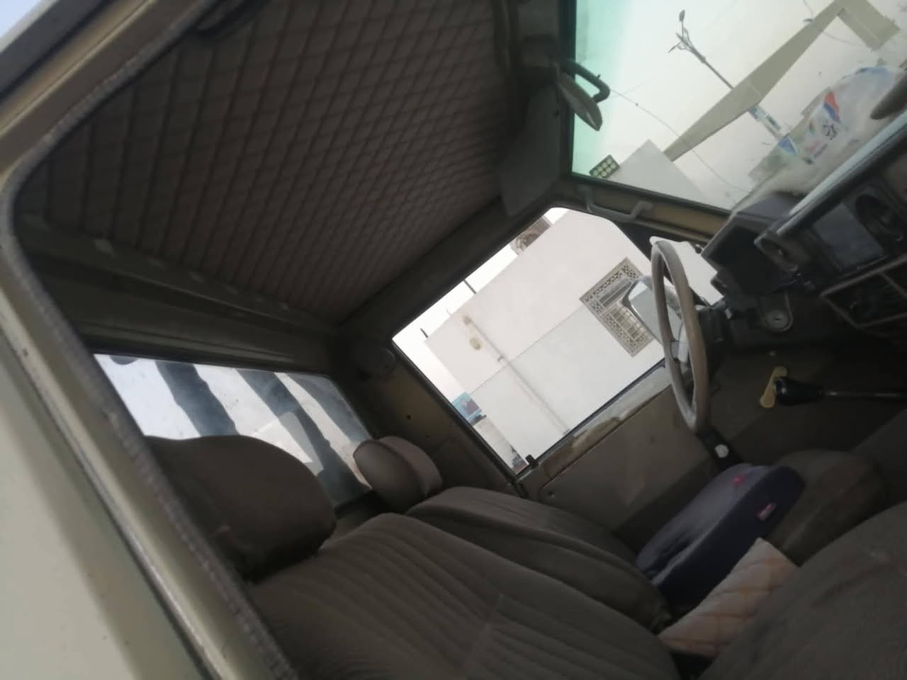 حوثية للبيع موديل 88 رقم ديالى مشروع وطني شاصي ومكينه وكير ولو كير واكسنات كفاله تخم تاير تبريد وكهربائيات كله شغاله سياره مصبوغة حزام فقط السعر٧٠الاستفسار
***********
