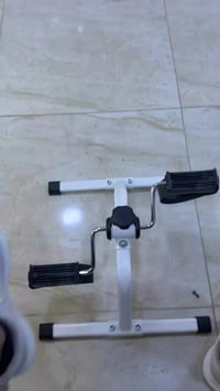 جهاز تمارين للقدم • تمارين منزلية