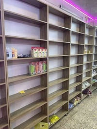 فاترينات عدد 5 للبيع مستعجل عليهن الشراي يتصل. 07704315986