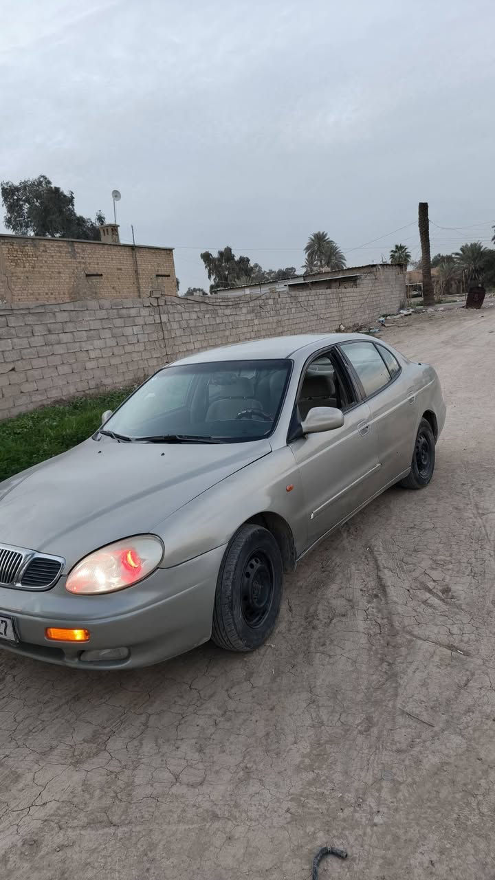 سلام عليكم دايو لكنزه موديل ٩٩ محرك مفتوح كير اوتو السياره جاهزه من كلشي كلشي بيها جديد  السياره مابيها اي نقص فقط صدر وعندي الكير النمره الولا والثانيه اتاخر الباقي كفاله السياره مرشوشه وبعد الكلير ماحاكي وممبولشه السعر 35 وبيها مجال مكاني بغداد  ***********
